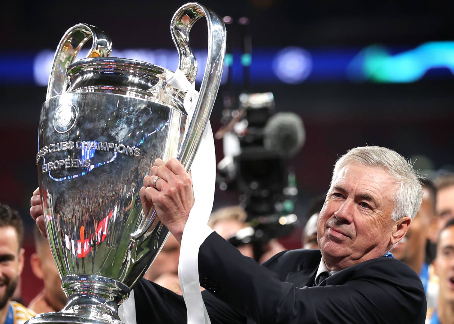 华体会-💡早报：武汉女足夺亚冠冠军，巴黎加冕法国杯