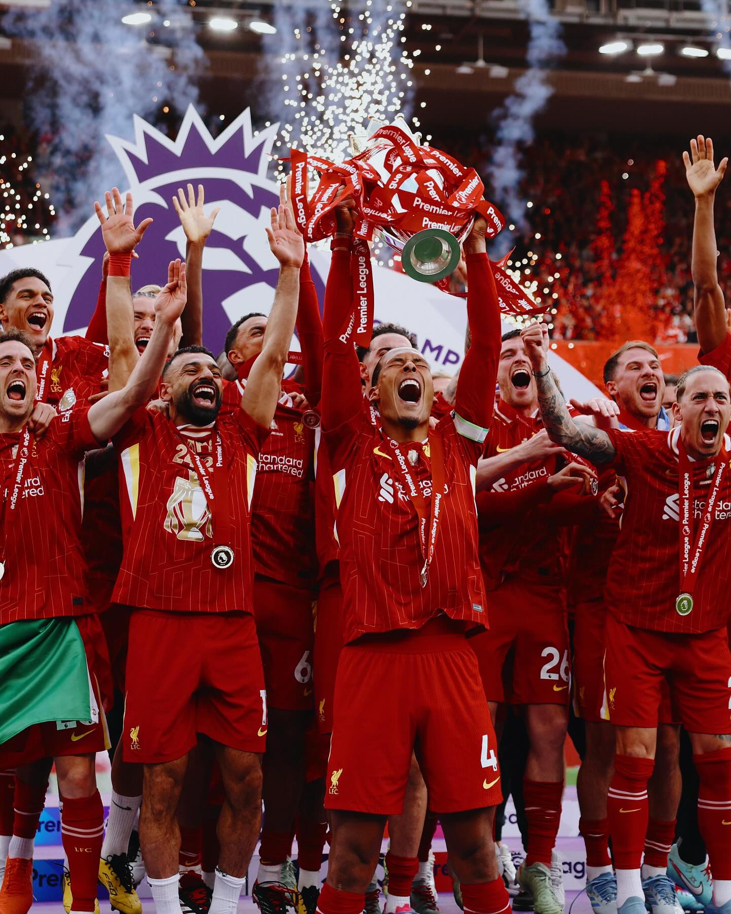 华体会官方-范戴克：这是一个不可思议的赛季，让我们一起庆祝吧