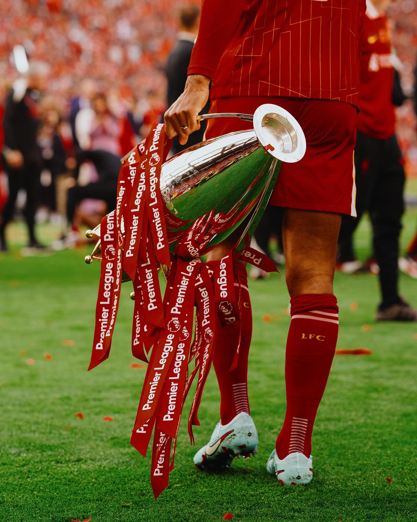 华体会官方-范戴克：这是一个不可思议的赛季，让我们一起庆祝吧