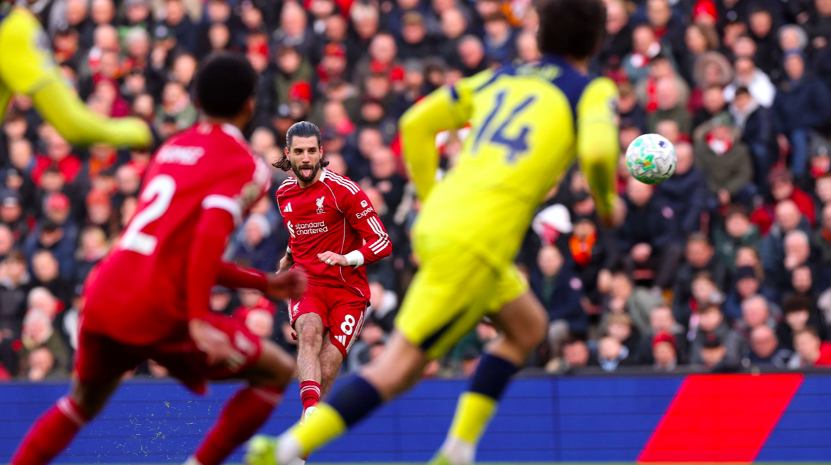 华体会官方-1-1！英超神剧情：15人伤停 倒数第五绝平10.2亿豪门 终结6连败